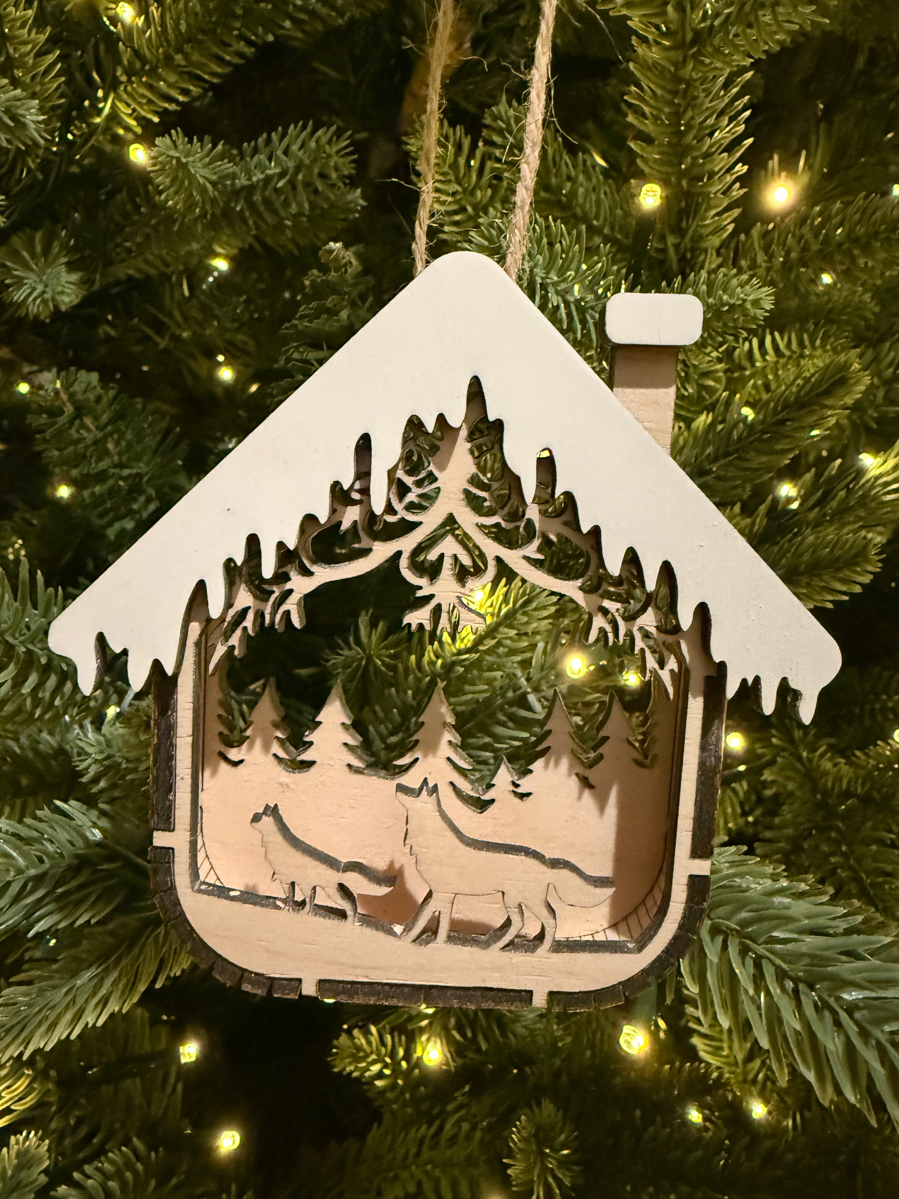 House Ornament (Wolves)