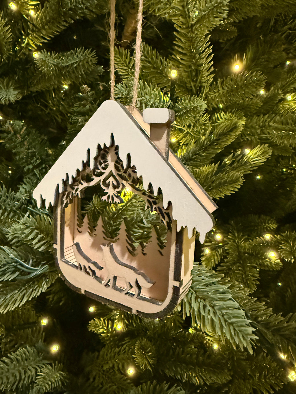 House Ornament (Wolves)