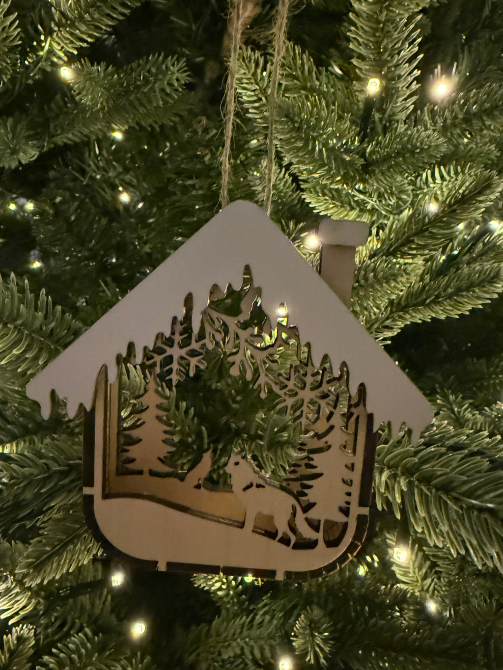 House Ornament (Wolf)