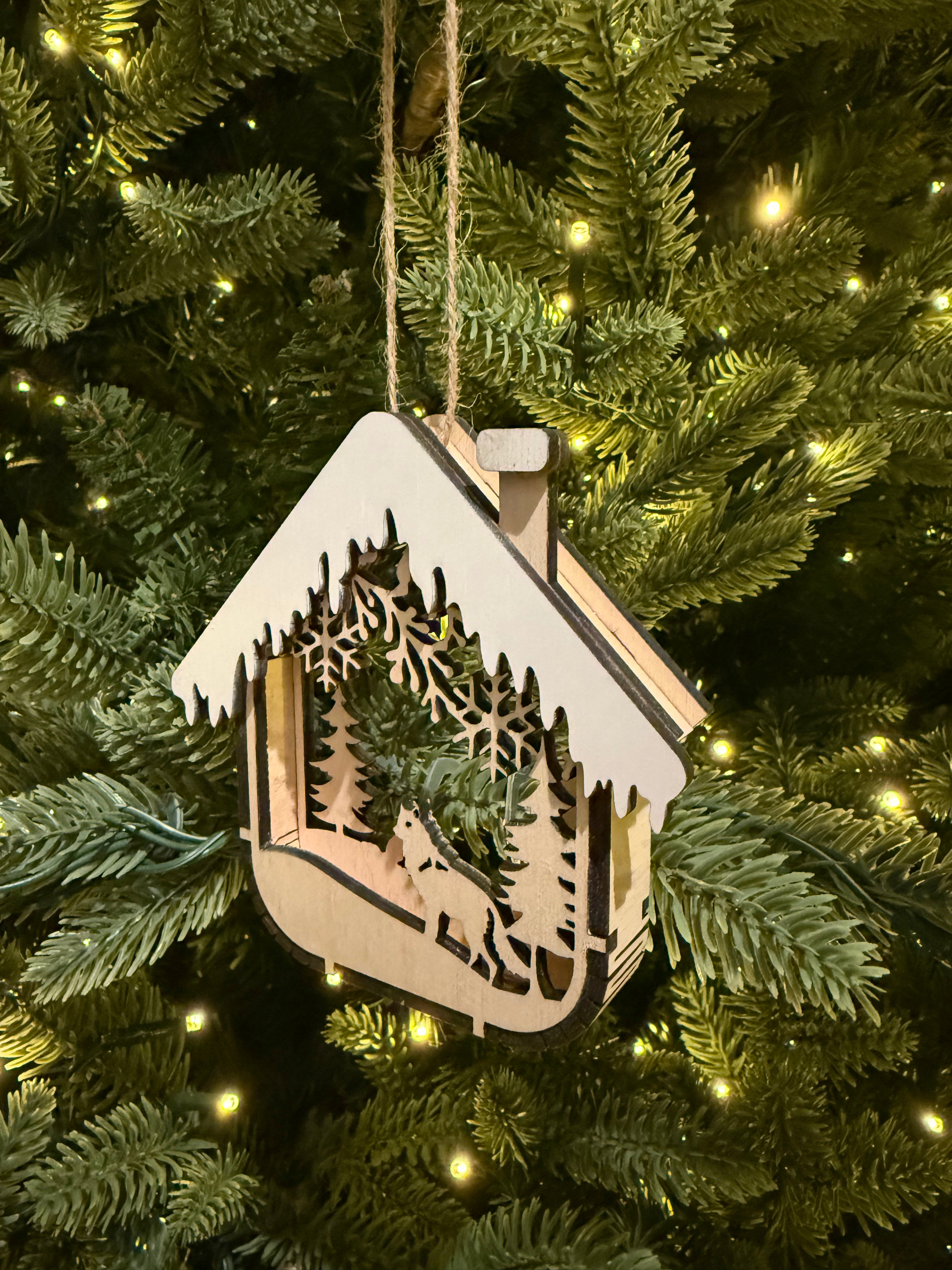 House Ornament (Wolf)