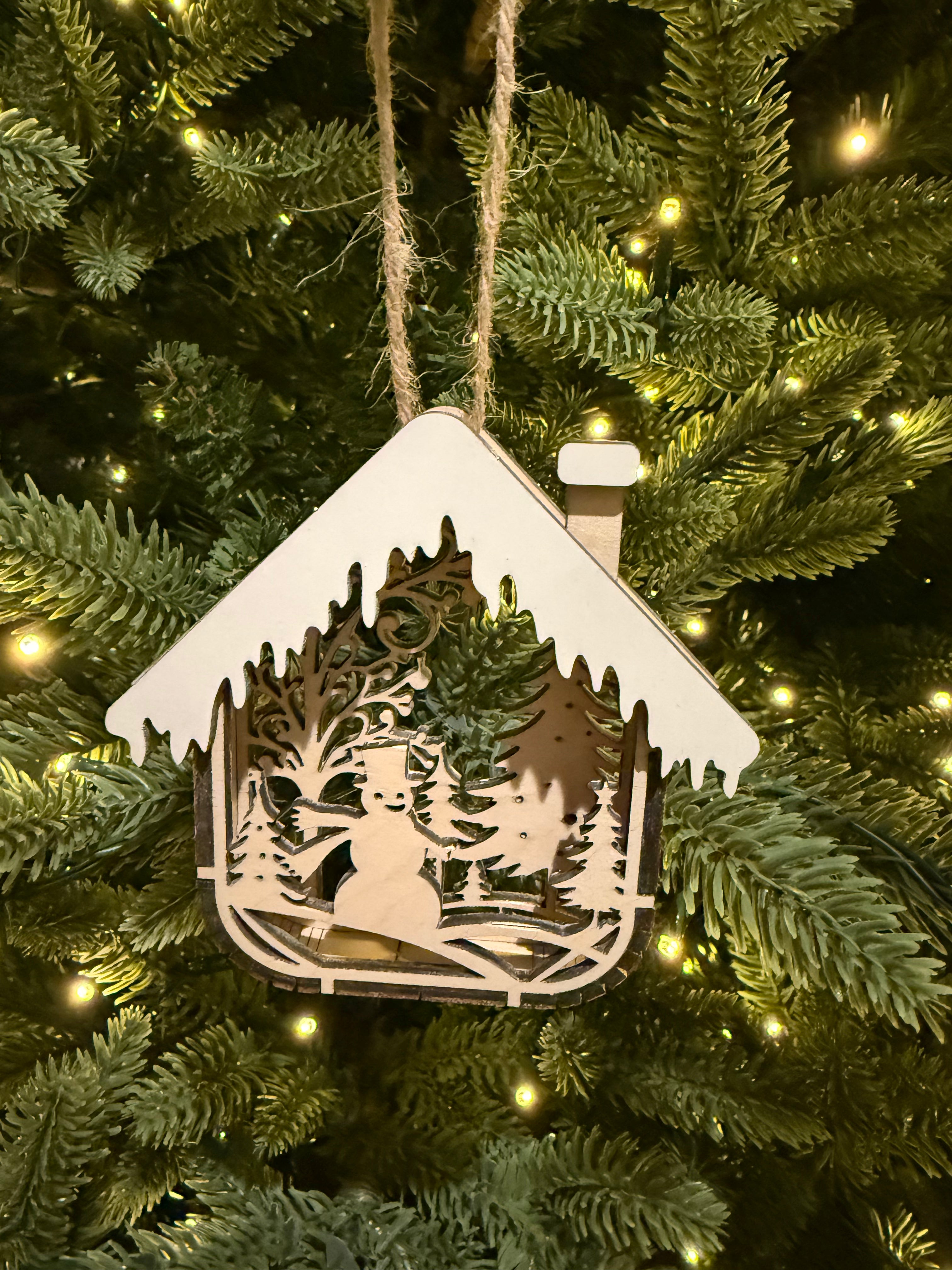 House Ornament (Snowman W/Scarf)