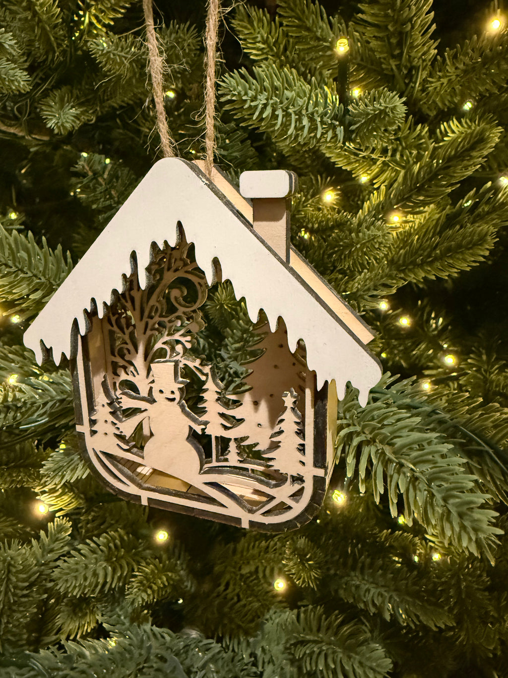 House Ornament (Snowman W/Scarf)